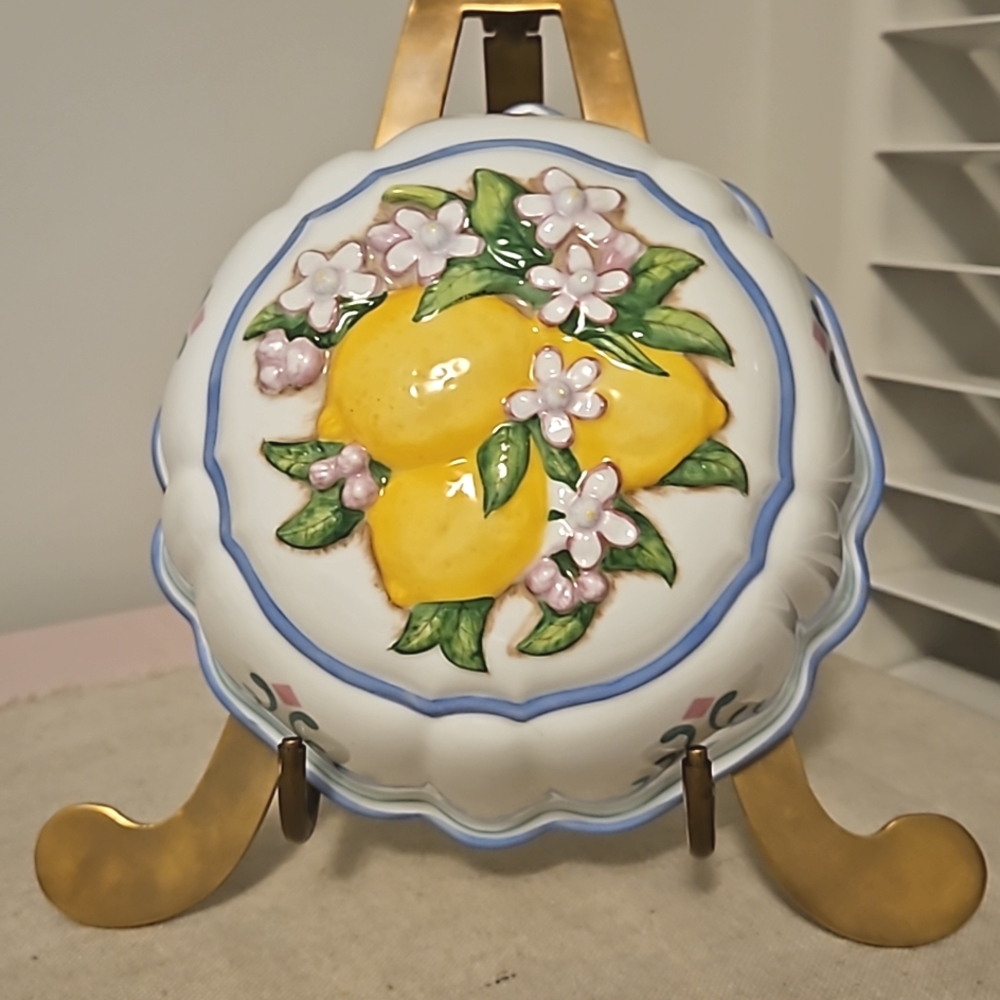 Vintage Le Cordon Bleu Porcelain Mold, Lemon Mold